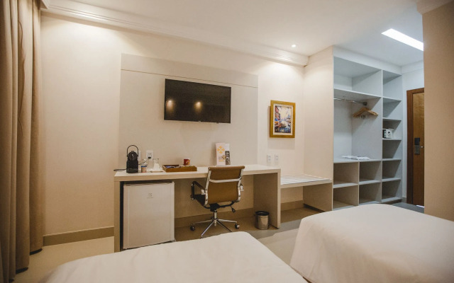 Golden Lis Hotel Boutique