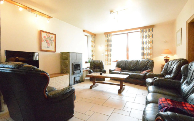 Spacious Retreat, Daverdisse