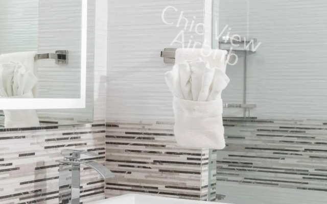 Chic View 1Bedroom Condo @ Dream 36