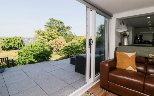Riverview @ 1 Brunel View