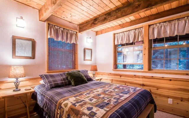 Chipmunk Lodge