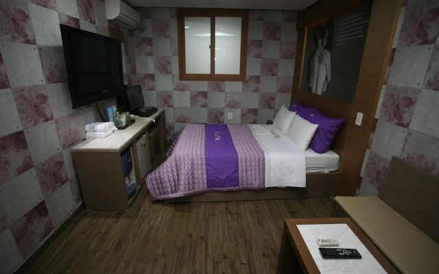 Castle Motel
