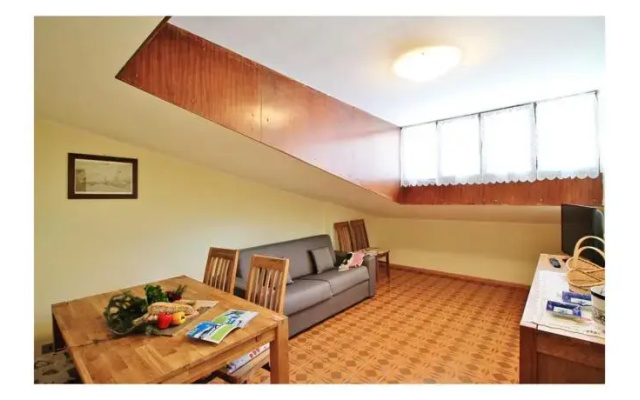 House Touring 10