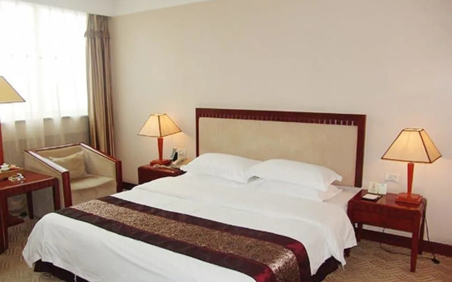 Tonglu Jinxin Hotel