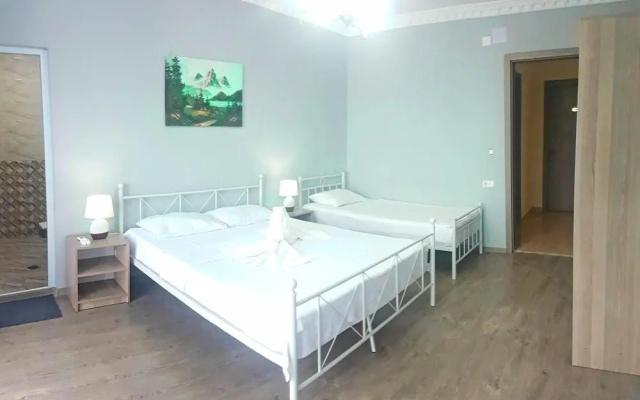 Calypso Kvariati Inn