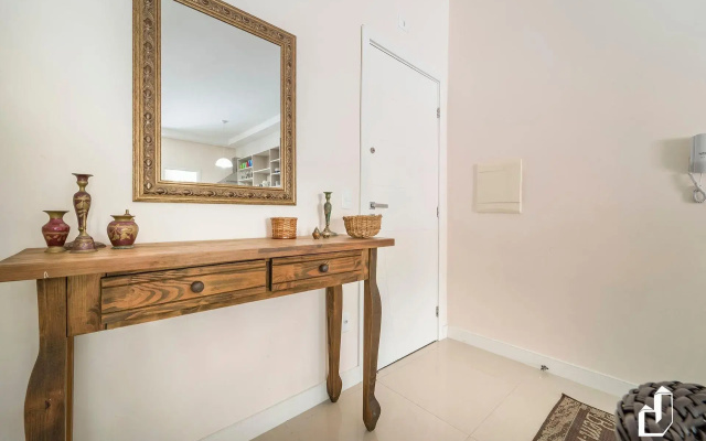 Apartamento Com 03 Dormitórios