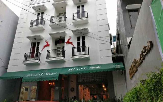 hotelImage