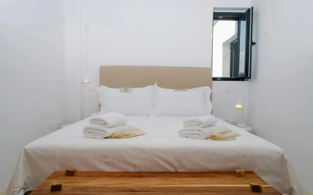 Thea Suites