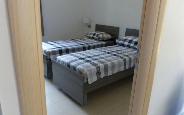 Apartment in Tropea With Sea Views & Pool