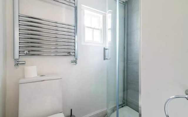 Stylish Kings-cross Maisonette