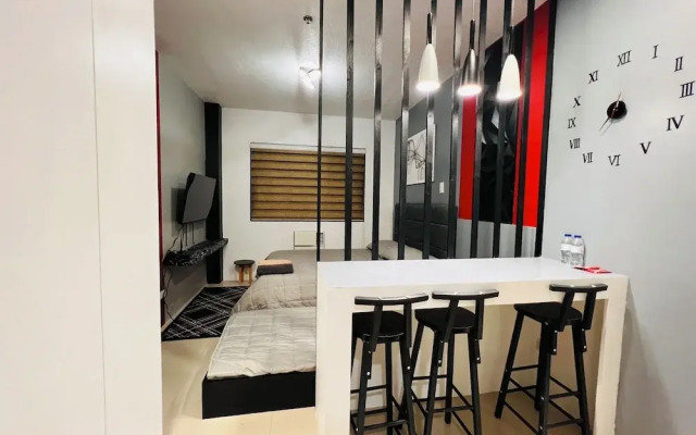 People's Condo Atria