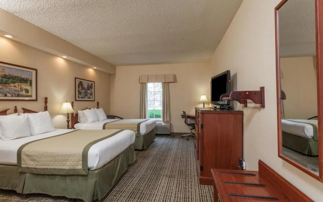 Baymont Inn & Suites Columbia Maury