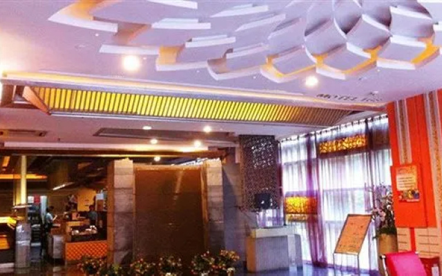Motel 168 Shanghai Waigaoqiao FTA Huashan Road Branch