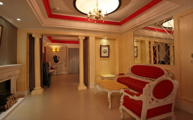 Chateau Motel