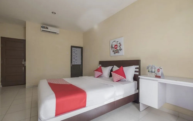 OYO 1075 Rumah Indah Losari Inn