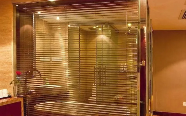 Tieliu Business Hotel