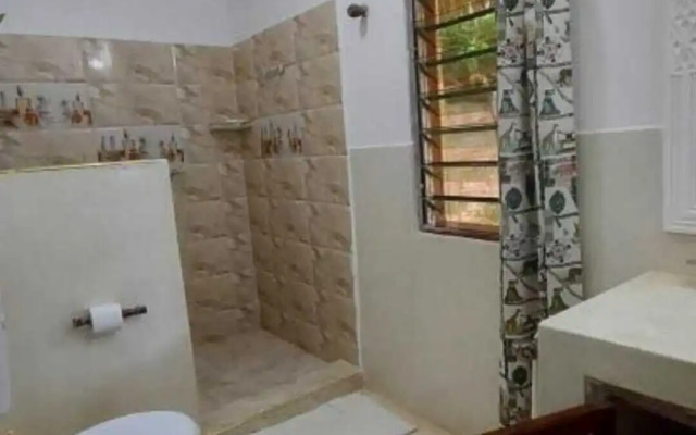 Marine Holiday House- Bed & Breakfast