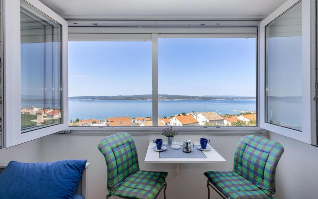 Awesome Apartment in Crikvenica With Wifi