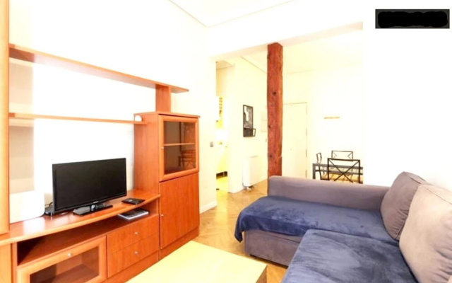 Apartment With one Bedroom in Madrid, With Balcony and Wifi