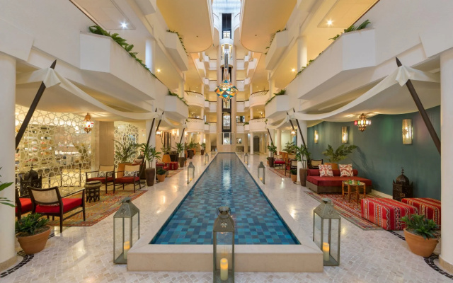 AP Oriental Beach