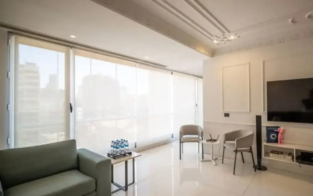 Monot Suites