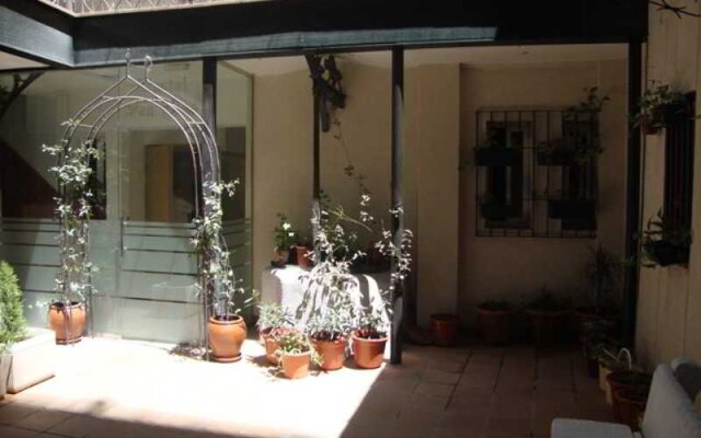 Отель Hostal San Blas вид на фасад