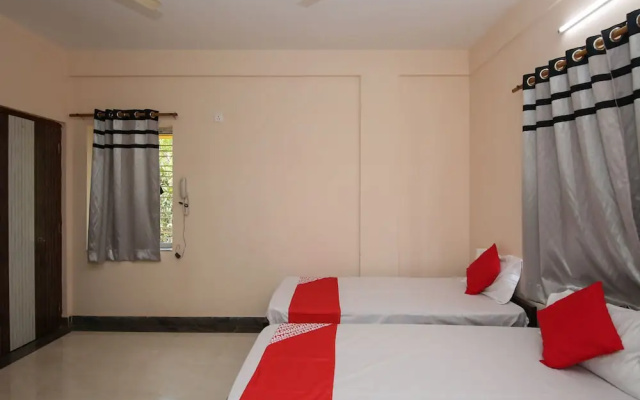OYO 13554 Hotel Buttercouch
