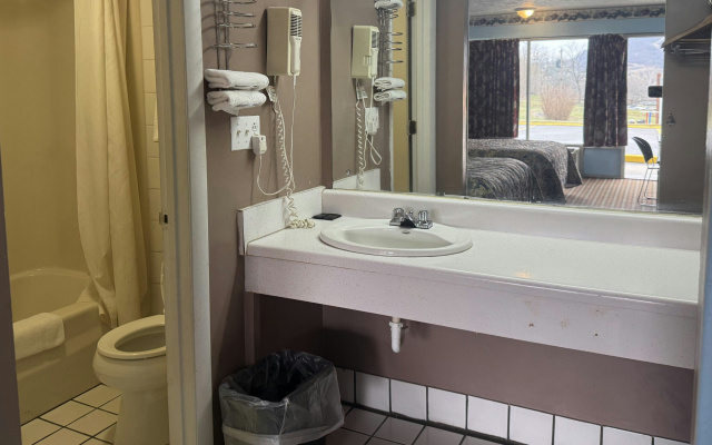 Capital O Fincastle Motor Inn  Tazewell
