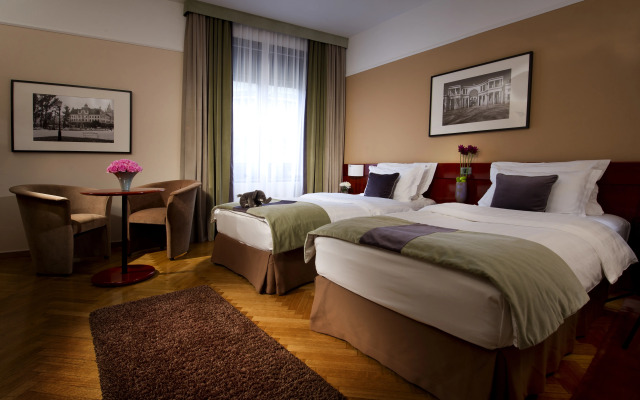 Отель Best Western Premier Hotel Slon