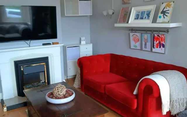 Charming Villa in Ryde - Child Friendly