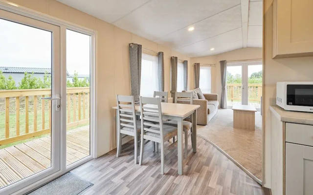 Host Stay Deer View Lodge