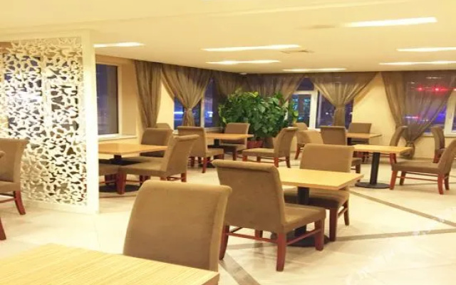 5 Young Day Hotel