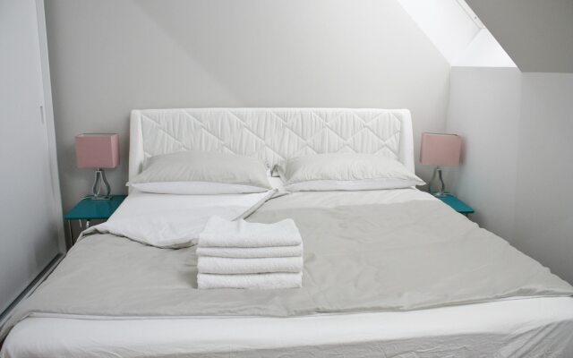 Отель GoVienna Penthouse Apartment Австрия, Вена - отзывы, цены и фото номеров - забронировать отель GoVienna Penthouse Apartment онлайн комната для гостей