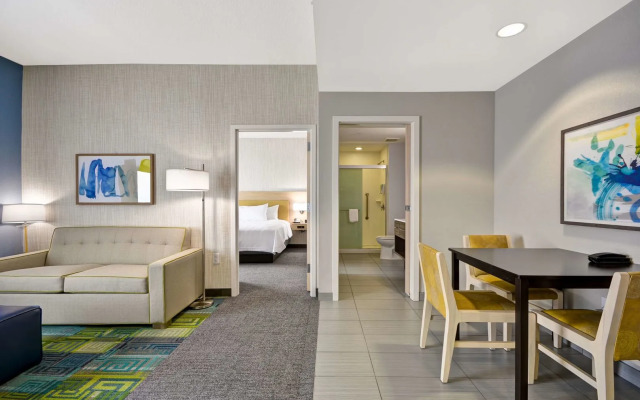 Home2 Suites by Hilton Blue Ash Cincinnati