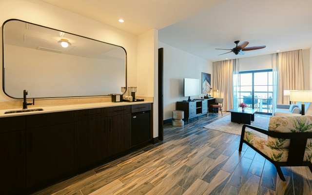 The Perry Hotel Naples