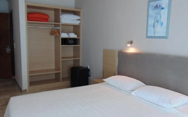 Polyxeni Hotel