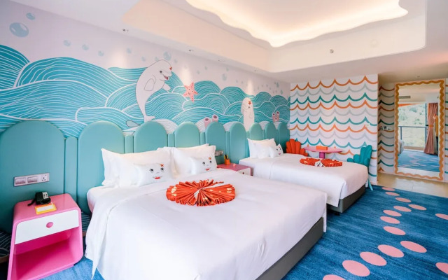 Dolphin Bay Hotel