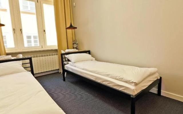 Sleep In Hostel  Apartments