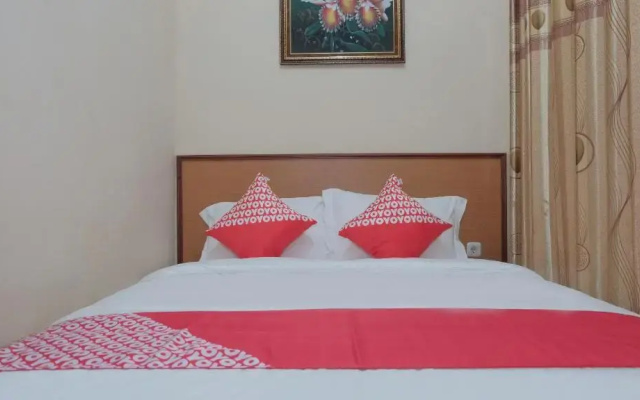 OYO 1692 Villa Akbar 3