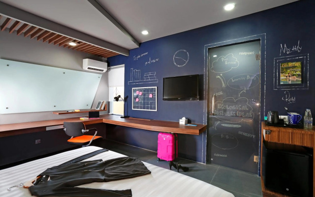 Berry Biz Hotel Powered by Archipelago