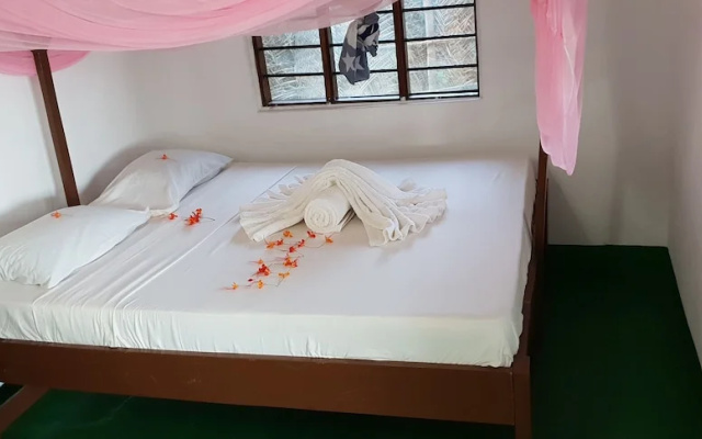 Ocean Breeze Lodge