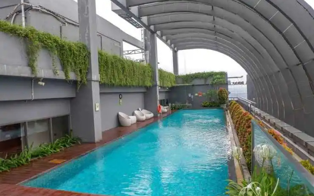 2BR Modern L'Avenue Apartment By Travelio