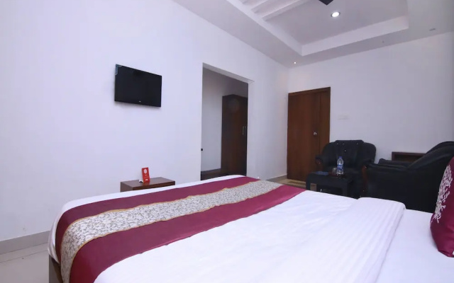OYO 11374 Hotel Pearl View Residency