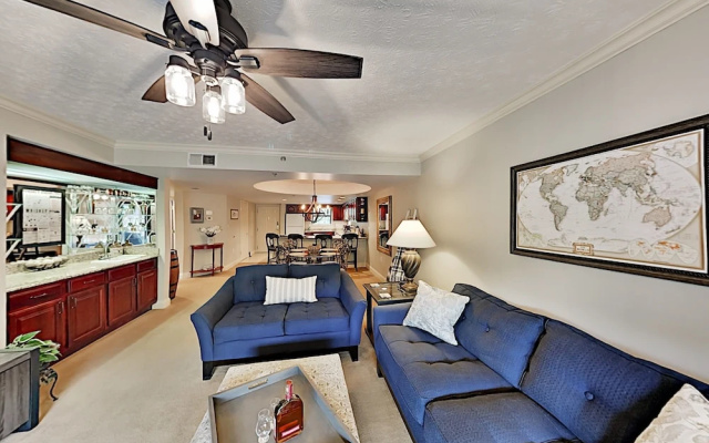 210roarh 2 Bedroom Condo