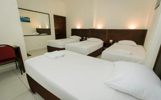 Hotel Mediterraneo Inn