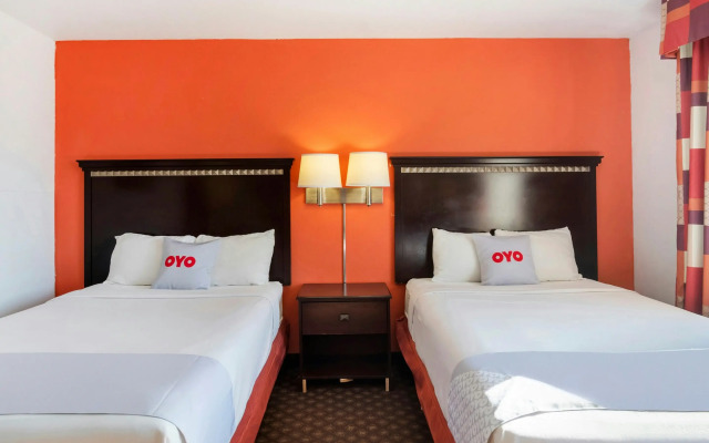 Travelodge by Wyndham Dodge City KS