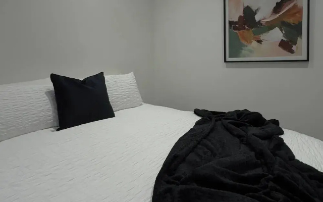 Cozy Modern Apartment on Leith Walk