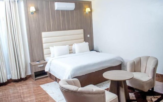 Blu Journey Hotel and Suites