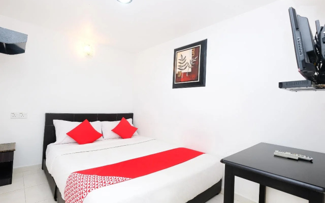 OYO 711 Tawaquf Inn