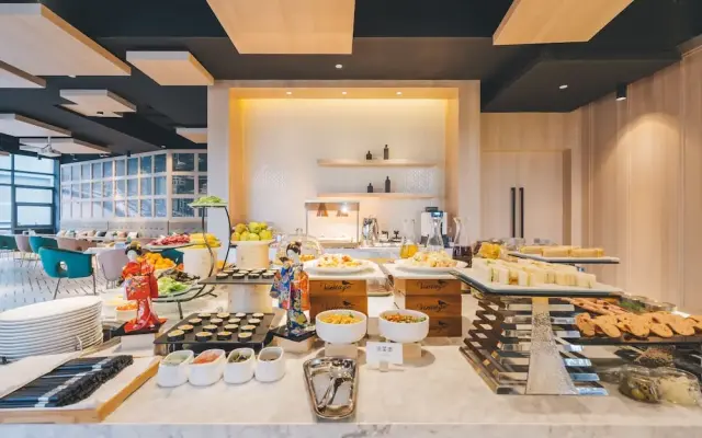 Atour Hotel (Nanjing Xingang Development Area)